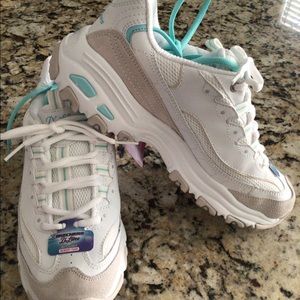 Skechers D’lites New Journey Shoe